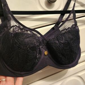 Elegant Black Lace Underwire Bra